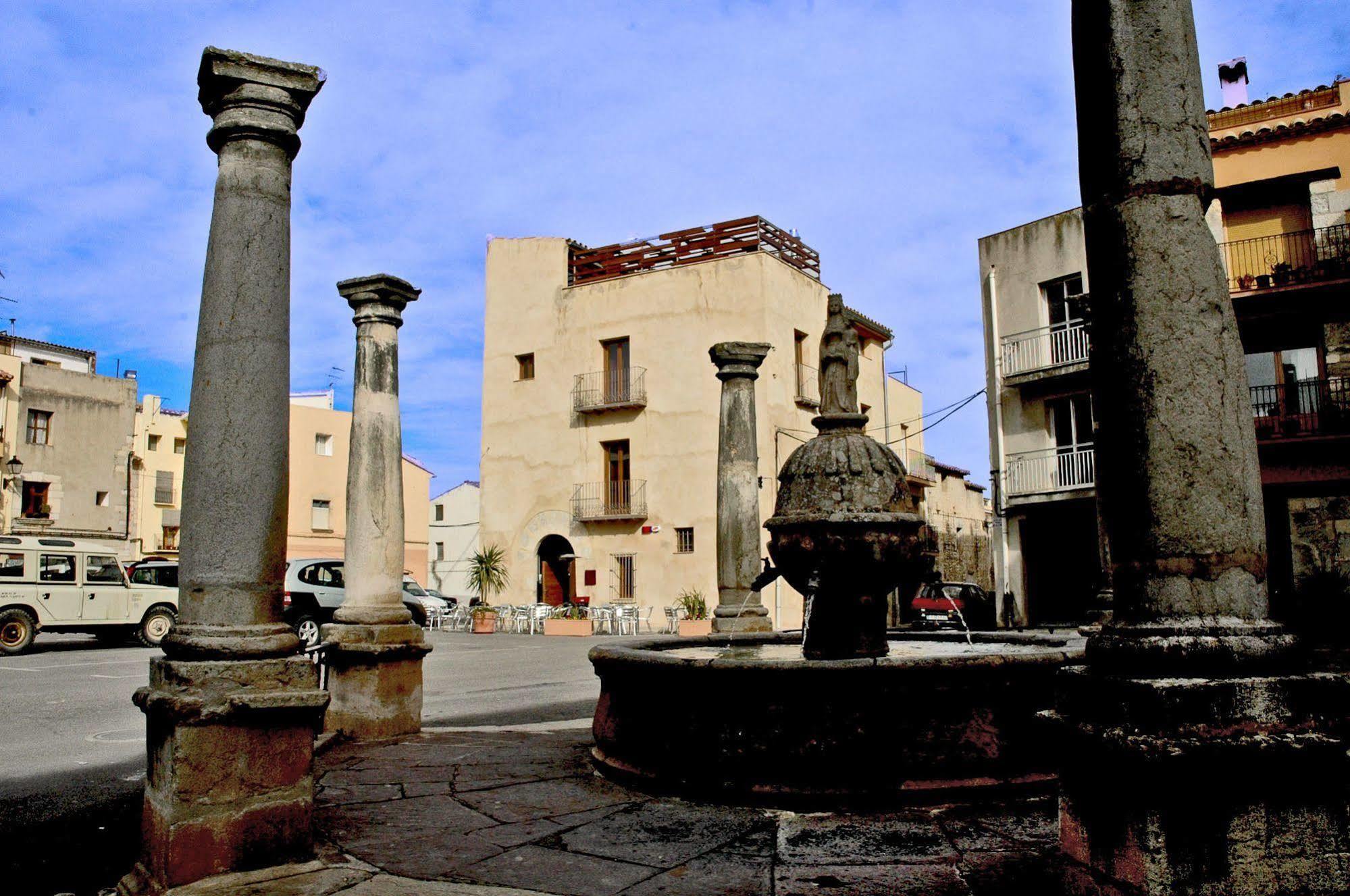 Hostal De Cabrit Sant Mateu Eksteriør billede